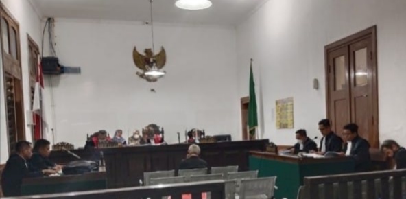 Dalam Pledoi Febri Meminta Terdakwa Dibebaskan Dari Tuntutan Jaksa