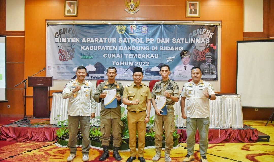 Rugikan Negara, Bupati DS Ajak Masyarakat Perangi Rokok Ilegal