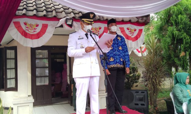 Camat Ciparay Menjadi Inspektur Upacara HUT Republik Indonesia Ke-77