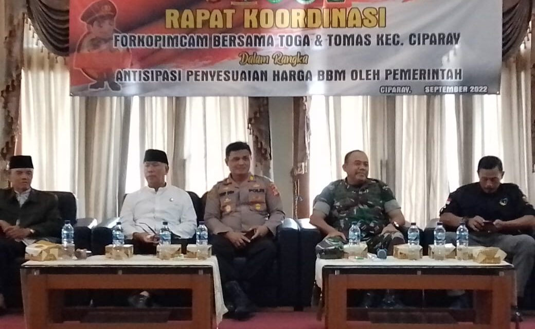 Polsek Ciparay Polresta Bandung Gelar Rakor Bahas Antisipasi Penyesuaian Dan Pengamanan Terkait Harga BBM Naik