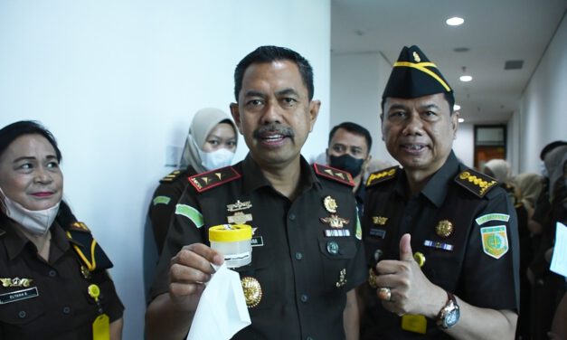 KAJATI JABAR PERINTAHKAN TES NARKOBA KEPADA SELURUH PEGAWAI KEJATI JAWA BARAT