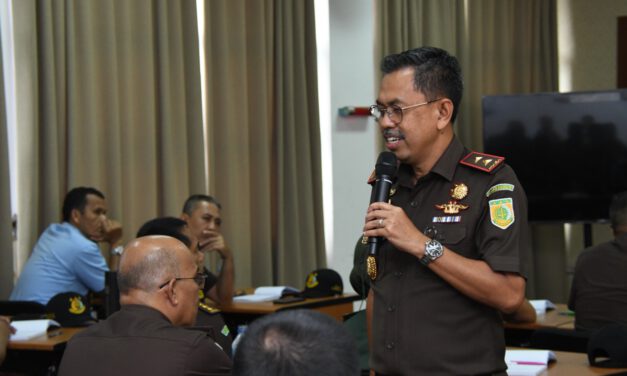 Kajati Jabar Jadi Narasumber Diklat  Terpadu Penanganan Perkara Koneksitas Th 2022.