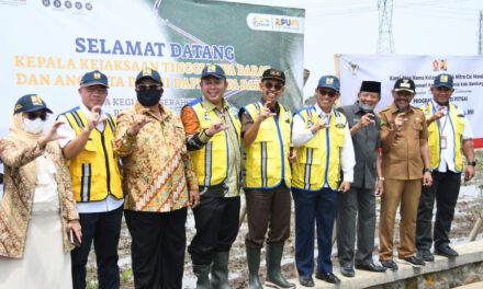 Kajati Jabar bersama Anggota DPR Tinjau Peningkatan Tata Guna Air Irigasi 2022