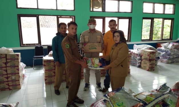Kendalikan Inflasi, Pemkab Bandung Gelar OPM Di Kecamatan Pacet Sebanyak 1014 Paket Sembako