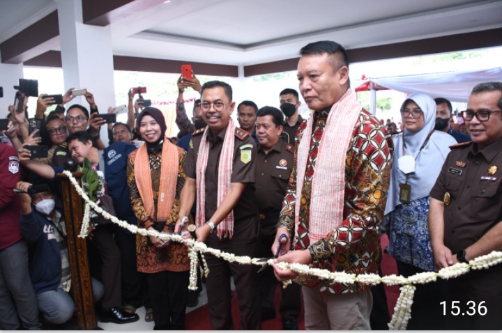 Kajati: Jangan Pernah Lukai Rasa Keadilan Masyarakat