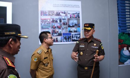 KAJATI JABAR RESMIKAN RUMAH RESTORATIVE JUSTICE DI DESA LENGKONG KABUPATEN BANDUNG
