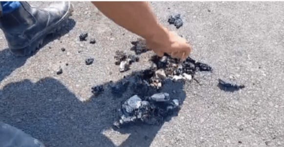 Proyek Jalan Geopark Sukabumi Baru 2 Bulan Bisa Dikelupas pake tangan