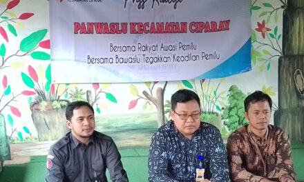 Panwaslu Kecamatan Ciparay Siap Lakukan Pengawasan Pendistribusian Logistik Pemilu 2024