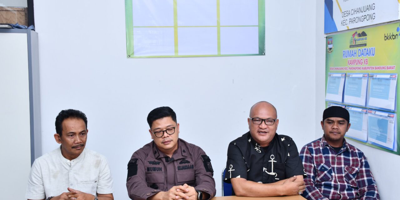RESPON ADANYA LAPORAN JAKSA GADUNGAN DI KAB BANDUNG BARAT, TIM INTELIJEN KEJARI KAB BANDUNG LAKUKAN TATAP MUKA DENGAN APDESI KAB. BANDUNG BARAT