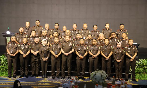 KAJATI JABAR ADE T SUTIAWARMAN HADIRI MUNAS PERSAJA