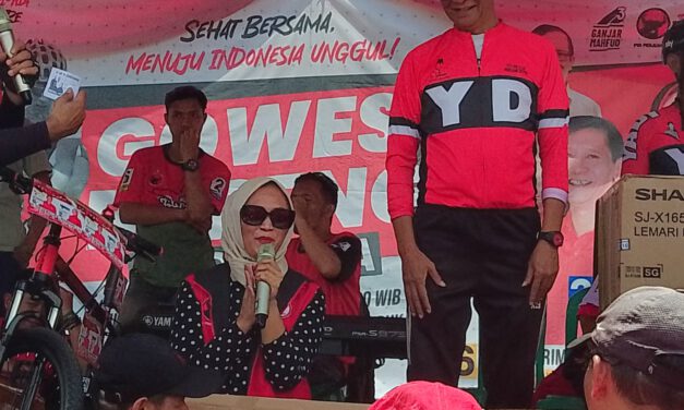 Antusias Masyarakat Bersama Yadi – Nia PDI Perjuangan Gelar Event Gowes Sepedah Santai