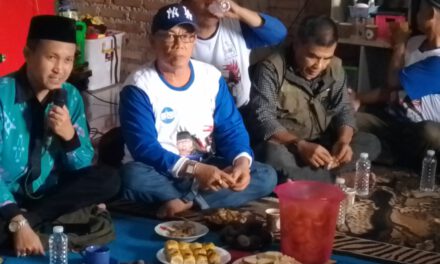 Caleg Partai Demokrat Kab Bandung Melaksanakan Sosialisasi Pada Masyarakat