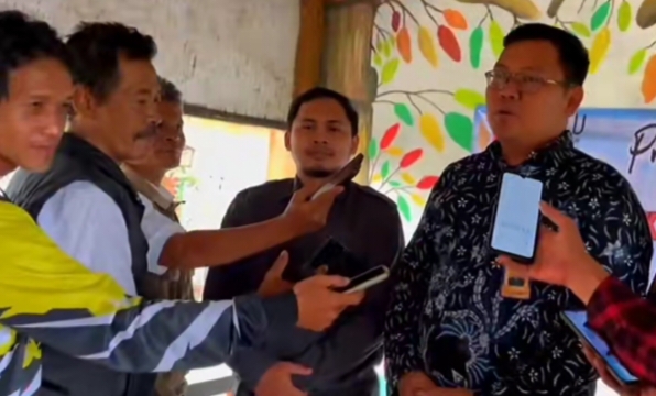 Panwaslu Kecamatan Ciparay Himbau Peserta Pemilu Tertibkan APK