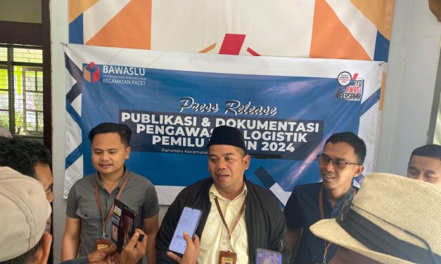 Panwaslu Pacet Pantau Pendistribusian Logistik Pemilu 2024 Lalainya PPK Menerapkan SOP