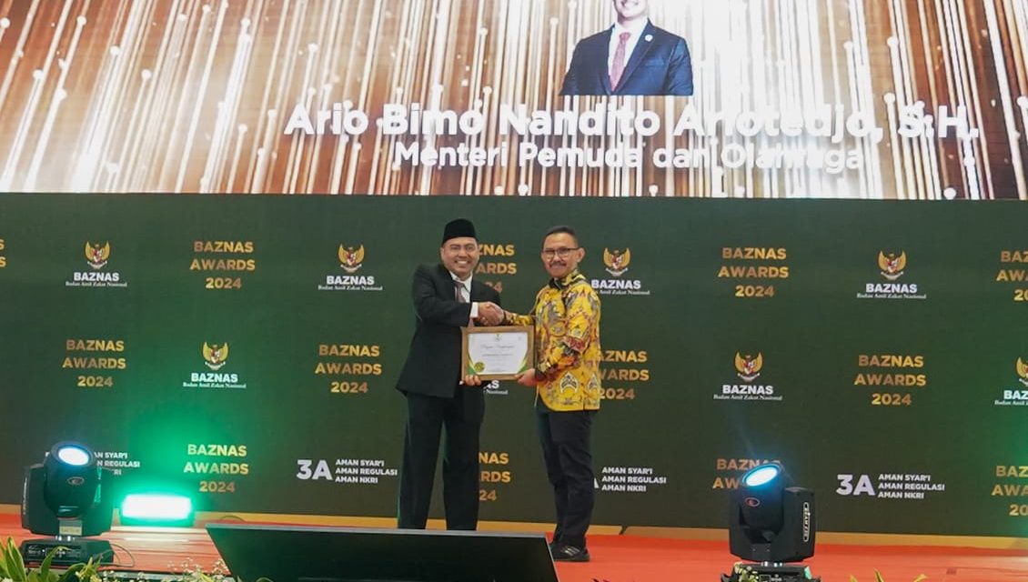 Menpora Dito Dapat Penghargaan BAZNAS Awards 2024 Katagori Pejabat Negara Pendukung Zakat
