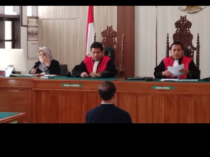 Terdakwa Miming Theniko Lepas Dari Segala Tuntutan Hukum