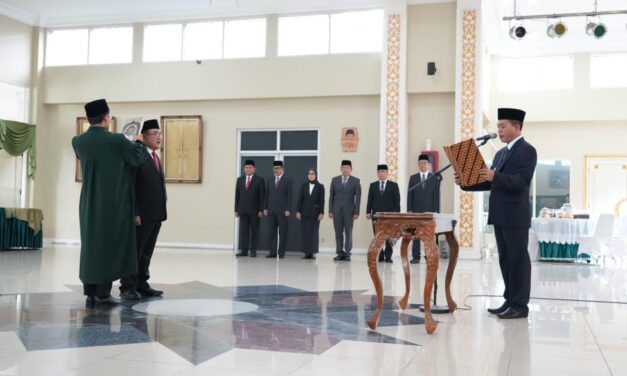 Bupati Bandung Lantik Kadisdik Definitif, Pastikan Pelayanan Pendidikan Lebih Bedas.