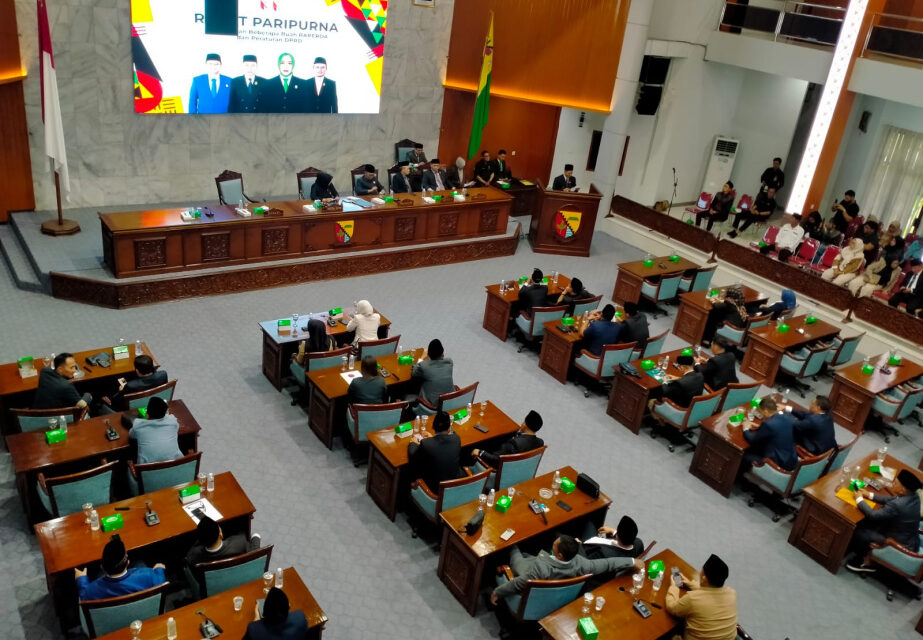 DPRD Kabupaten Bandung Gelar Rapat Paripurna Pengesahan Raperda Lingkungan Hidup dan Pengelolaan Perikanan.
