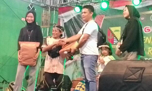 “Meriah! Desa Ciparay Gelar Pagelaran Seni Budaya dan UMKM Tahunan, Tingkatkan Perekonomian Warga”