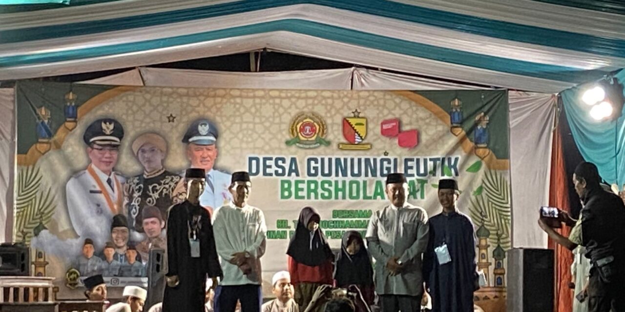 Detik Detik Pergantian Tahun Baru 2025  PEMDES Gunungleutik Gelar Sholawat Bersama Masyarakat