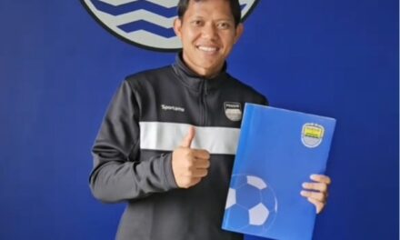 “PERSIB Perpanjang Masa Bakti Adam Alis dengan Kontrak Permanen”