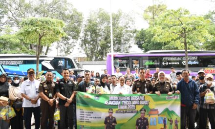 Mudik Ceria Penuh Makna Bersama Kejaksaan Tinggi Jawa Barat