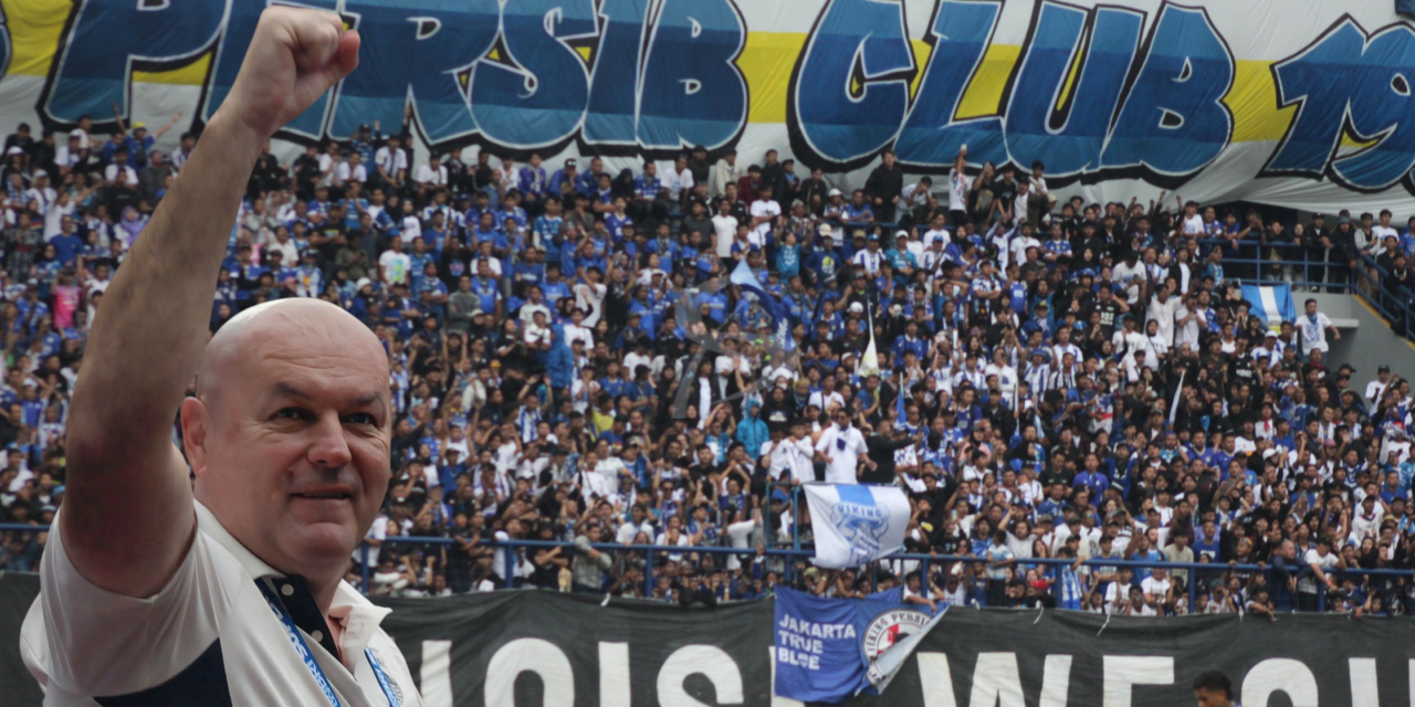 “Energi Tim Bertambah,” Hodak Puji Bobotoh di Laga PERSIB vs Persija