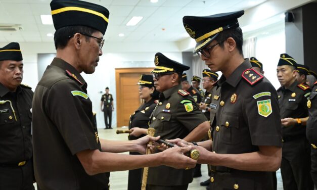 Kajati Jabar lantik Tiga Kajari Agar Selalu Menjaga Integritas