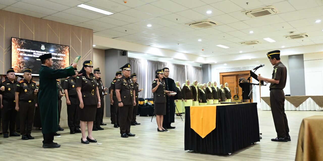 Tiga Kajari Dilantik Kajati Jabar