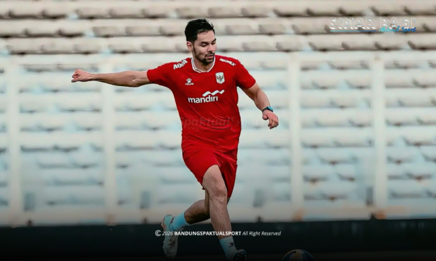 PERSIB Amankan Tanda Tangan Sandy Walsh dengan Kontrak Tiga Musim